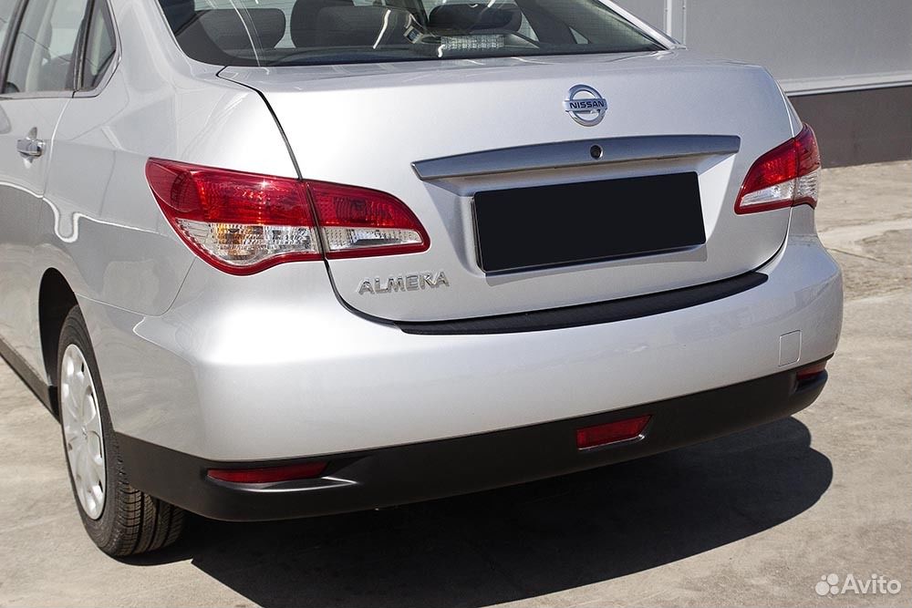 Пластиковая накладка на бампер Nissan Almera