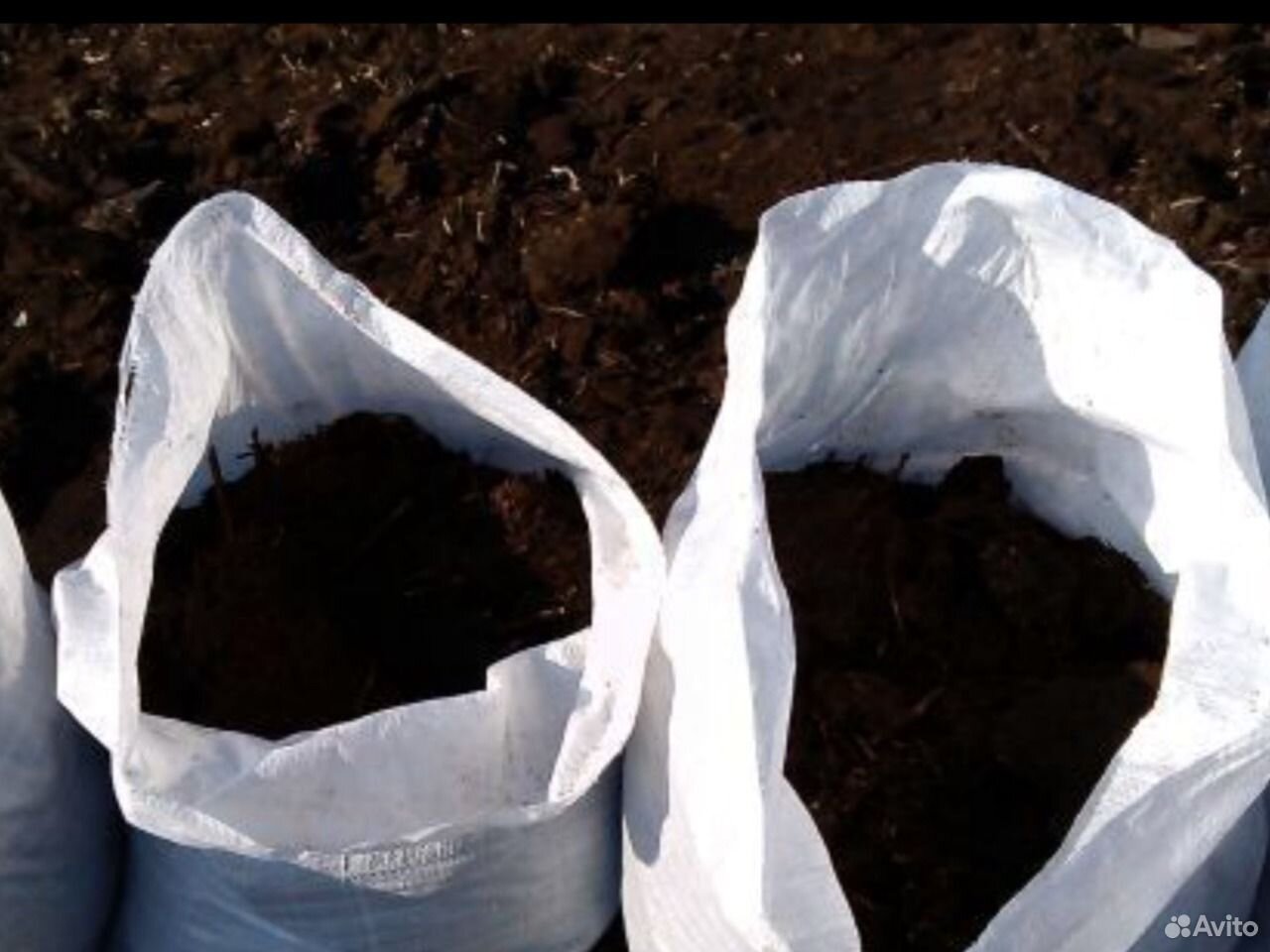 навоз торф перегной мешками. почвогрунт в мешках. торф грунт в мешках. земля плодородная в мешках. земля плодородная в мешках.