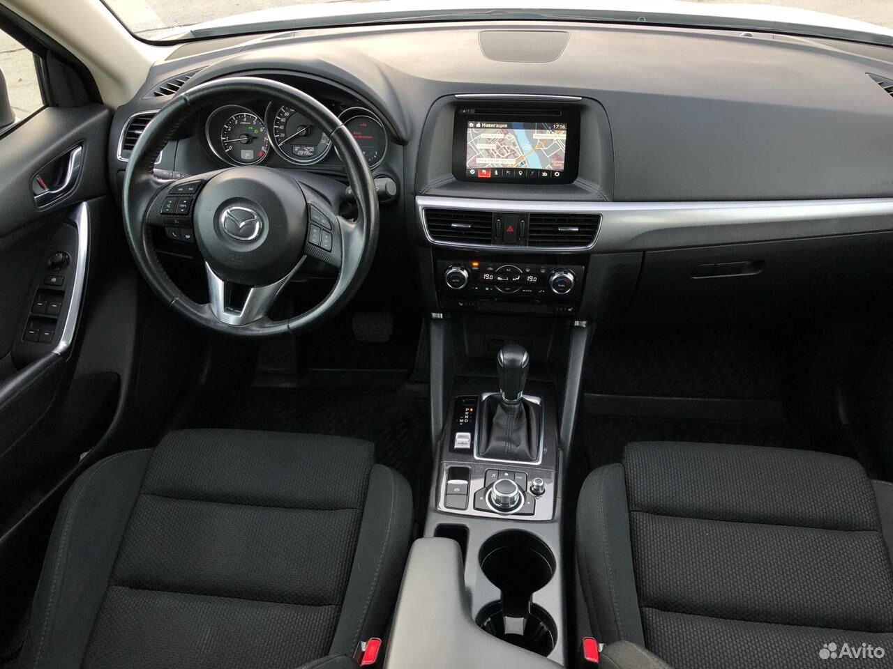 Мазда сх 5 снятие. Бардачок Mazda CX-5. Mazda CX 5 педали. Mazda CX 5 fuse Slot. Mazda CX 5 II крепление для смартфона.