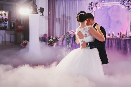 Тяжелый (низкий) дым на свадебное торжество