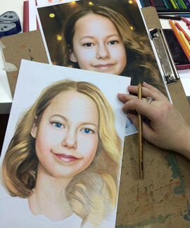 Рисую портрет с фото на заказ цветными карандашами