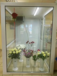 Холодильник для цветов с моноблоком