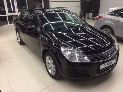 Opel Astra 1.8 AT, 2010, седан