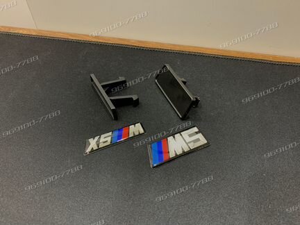 Эмблема решетки радиатора BMW M5 G30, X5M F15
