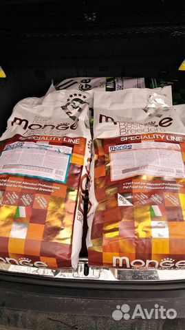 Корм Monge и Award для собак и кошек