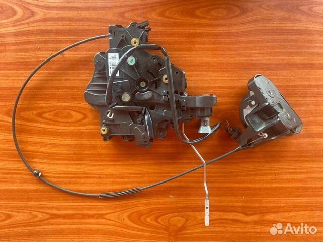 Замок сдвижной двери правый Vw Transporter T5 caab