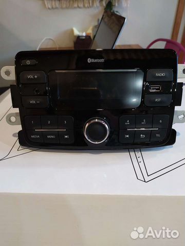 Штатная магнитола рено сандеро степвей