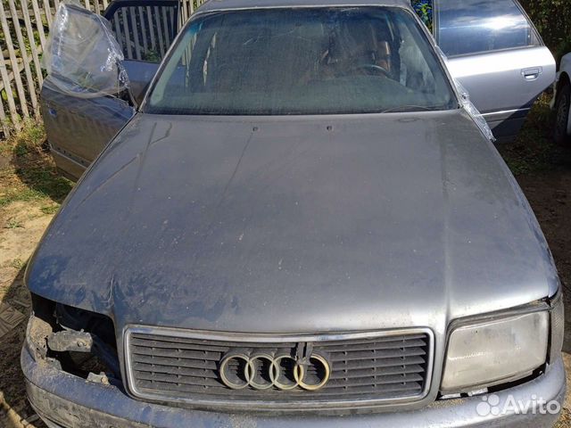 Капот Ауди 100 С4