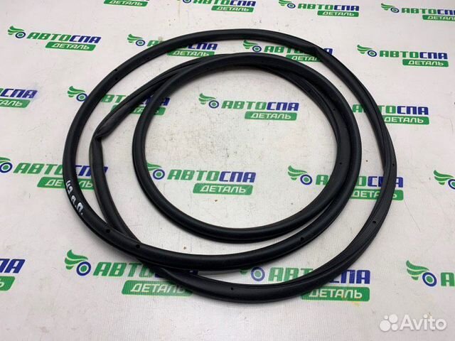 Уплотнитель двери передний правый Mazda Cx-30