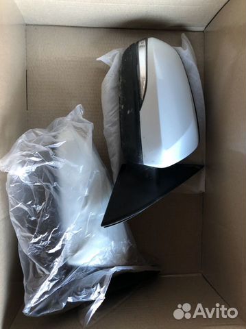 Зеркало заднего вида