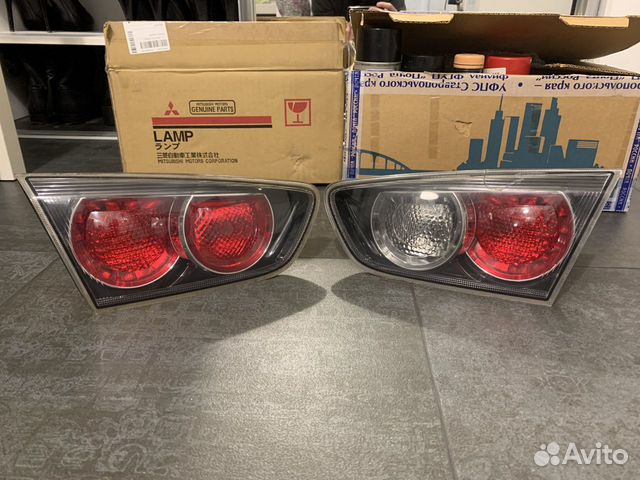 Фонари задние Mitsubishi Lancer X