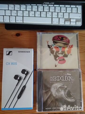 Sennheiser CX 80S / The Prodigy / Scooter CD first