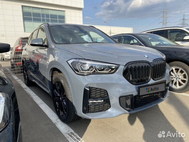 BMW X1 2.0 AT, 2022