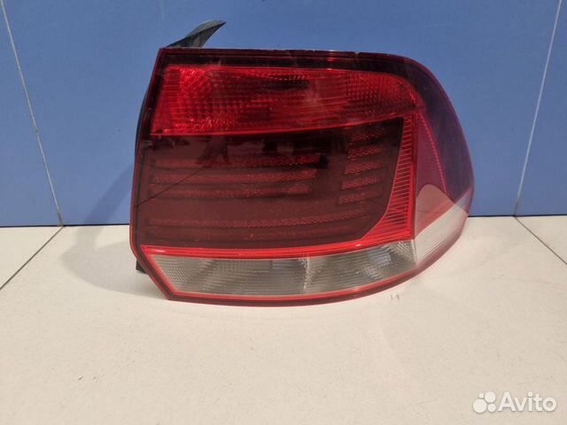 Фонарь на крыло правый Volkswagen Polo Sedan 2011