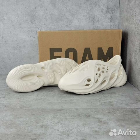 Женские Adidas yeezy foam runner