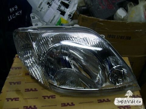 Фара Toyota Corolla 120 2000-2006г