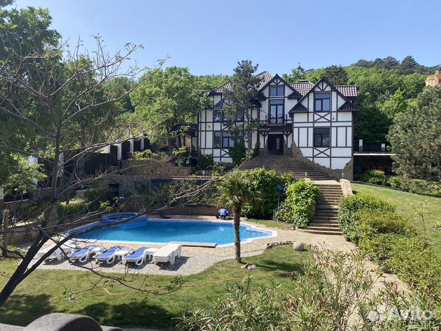 

3-к. дом, 240 м²