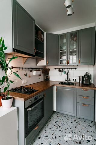 

1-к. квартира, 37 м², 5/5 эт.