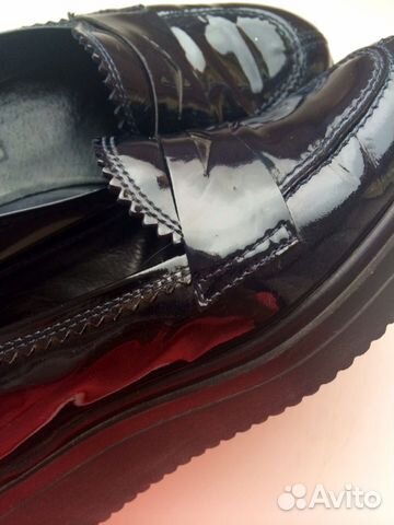 Лоферы лакированные