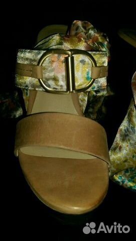 Новые кожаные босоножки Новые кожаные босоножки