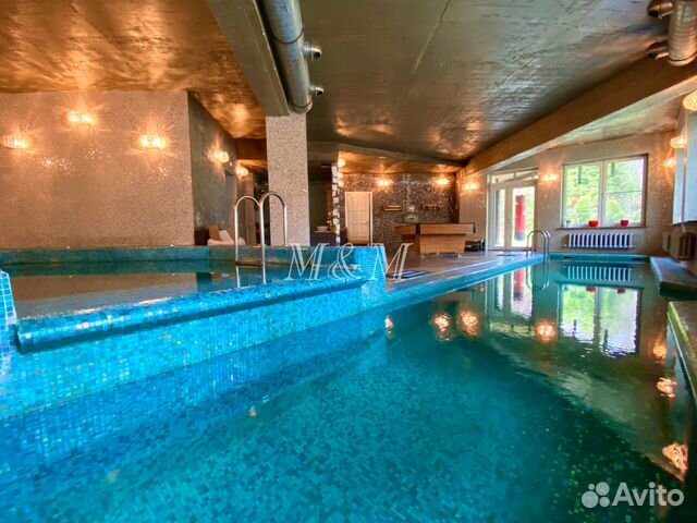 

Коттедж 550 м² на участке 14 сот.