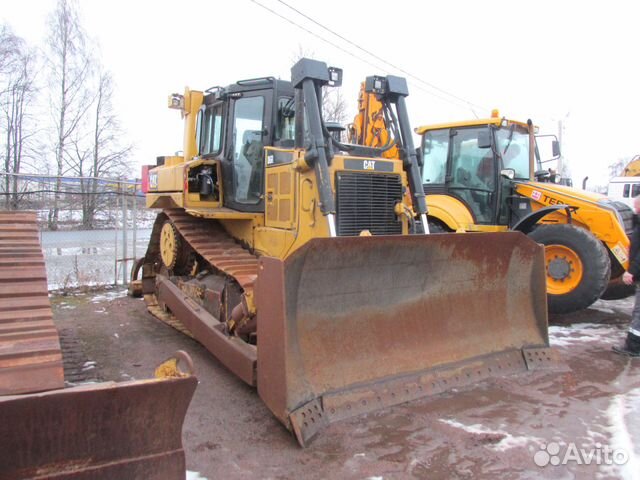 Caterpillar D6R Бульдозер 2012 год