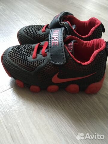 Детские кроссовки nike Детские кроссовки nike