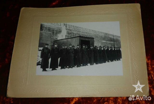 Две фотографии Мавзолей в Москве (Кремль) Две фотографии Мавзолей в Москве (Кремль)