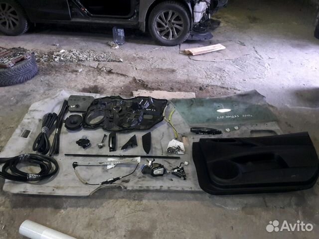 Детали передней правой двери мазда 3 bl Детали передней правой двери мазда 3 bl