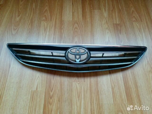 Решетка радиатора toyota camry 04-06