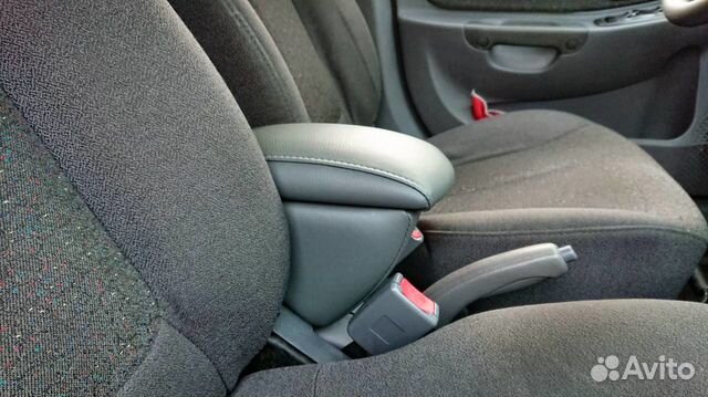Подлокотник Hyundai Accent 2 (2000- ) Подлокотник Hyundai Accent 2 (2000- )