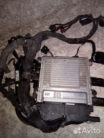 Блок управления двигателем Hyundai 2.0 39101-2EVG5