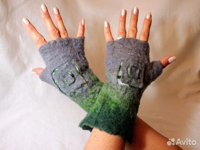 Валяные митенки с драгоценными камнями. Hand made