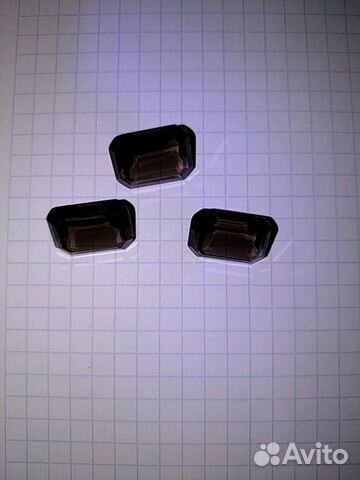 Дымчатый топаз 3 камня по 11,3 карат