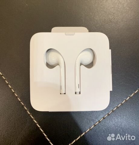 Наушники Apple EarPods с разъёмом lighting