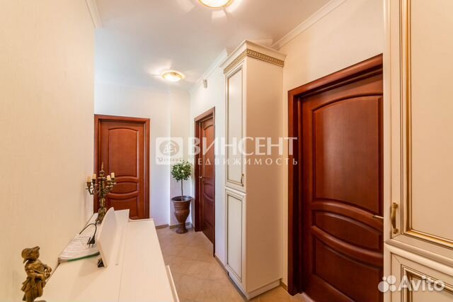 4-к квартира, 175 м², 8/8 эт.