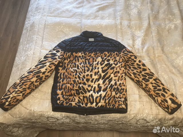 Куртка на синтепоне Escada оригинал Куртка на синтепоне Escada оригинал