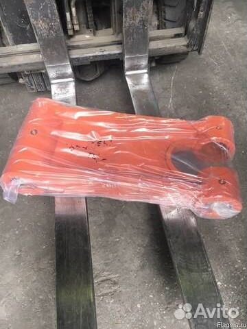 Трапеция Hitachi 200 / Hitachi ZX200-3 (центральна Трапеция Hitachi 200 / Hitachi ZX200-3 (центральна