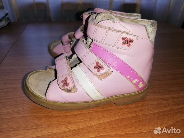 Ортопедические сандали на девочку