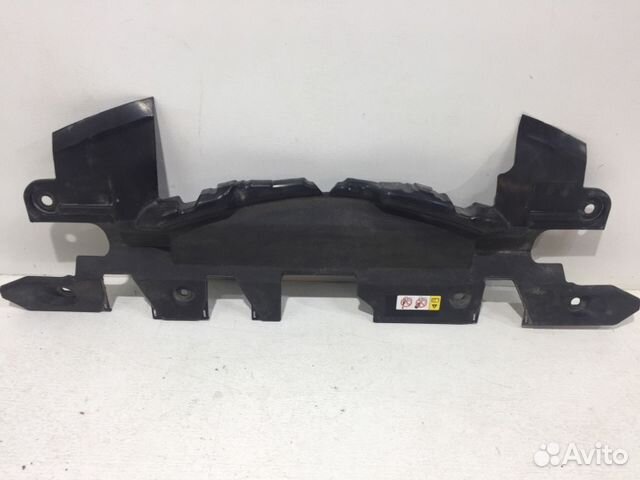 Накладка замка капота передняя Toyota Rav4 40