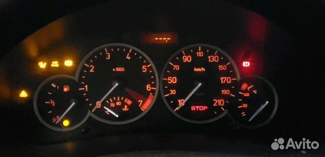 Peugeot 206 1.6 МТ, 2003, битый, 211 000 км