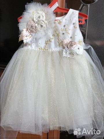 Платье нарядное