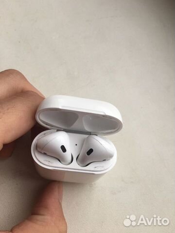 Apple AirPods