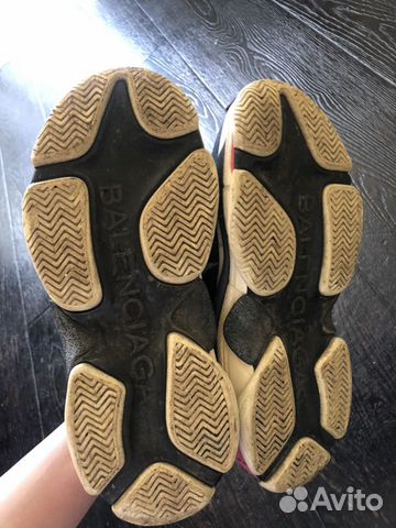 Кроссовки Balenciaga Triple s Кроссовки Balenciaga Triple s