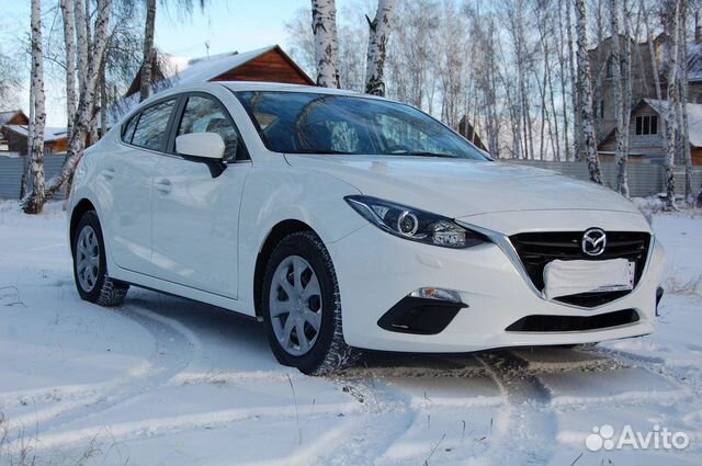 Лобовое стекло Mazda 3