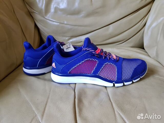 Новые кроссовки Adidas 37.5 и 38 р Новые кроссовки Adidas 37.5 и 38 р