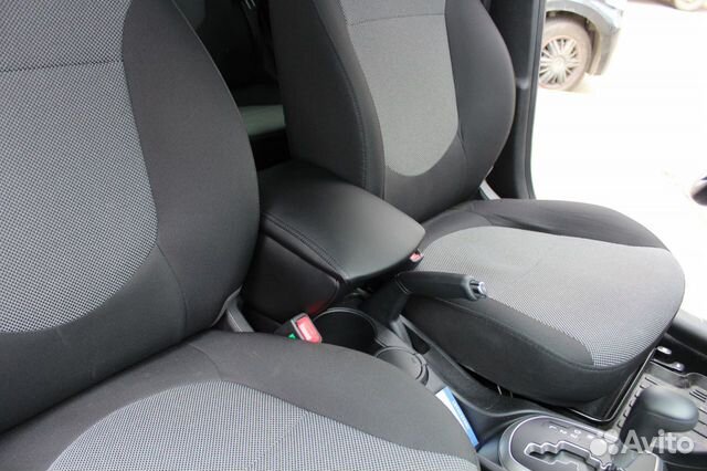 Подлокотник на Hyundai Solaris