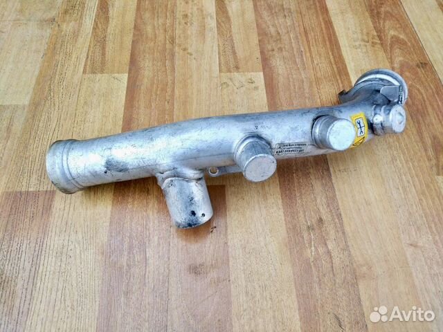 Трубка интеркуллера Mercedes W166 W292 Трубка интеркуллера Mercedes W166 W292