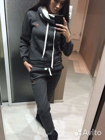 Костюм спортивный новый Костюм спортивный новый