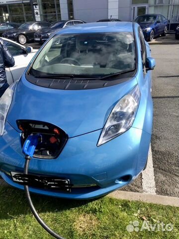 Аренда электромобиля Nissan Leaf, стоит Webasto Аренда электромобиля Nissan Leaf, стоит Webasto